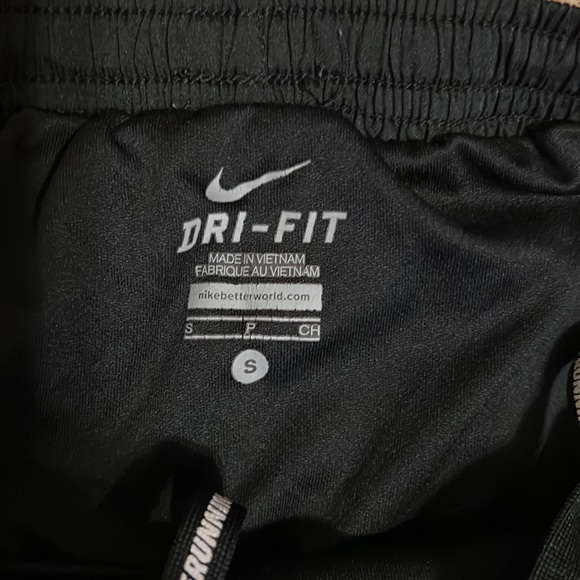 Nike Dri-Fit Shorts - Picture 2 of 4